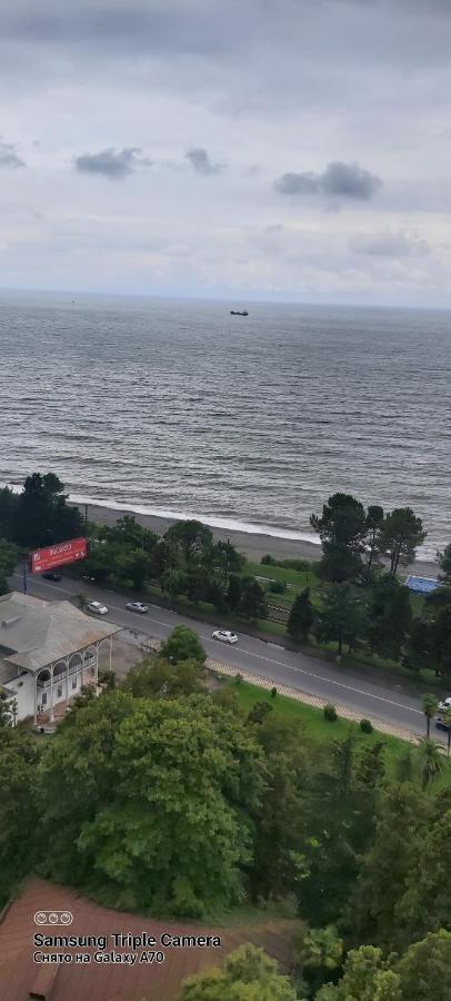 Аппартаменты С Двумя Балконами На Море И Горы 마킨자우리 외부 사진